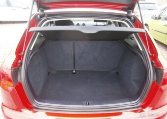 Audi A3 1.6i Digi klima,serviska benzín manuál 85 kw - 9