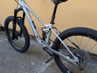 24" celoodpružené kolo Giant Faith 24 - 9