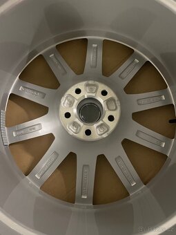 Original nove zimni alu Audi Q7 SQ7 4M r20 285/45/20 100% - 9