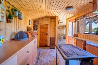 Zděná chata s dřevěnou přístavbou, terasou, Trutnov - Dolní - 9