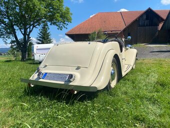 1950 Singer Nine Roadster- 1938 Singer Bantam Saloon 4 door - 9