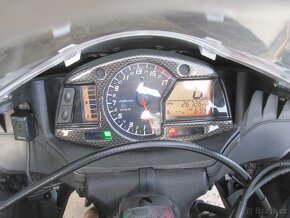 HOnda CBR 600RR - 9