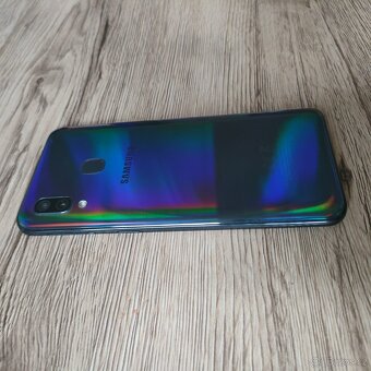 Samsung Galaxy A40- 5.9"Super Amoled/ 4GB/64GB, Dual sim - 9