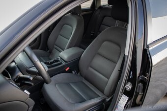 Audi A4 Avant 2.0 TDI multitronic - 9