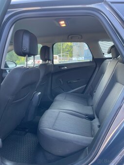 Opel Astra J Sports - 9