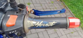 Honda hornet 900 - 9