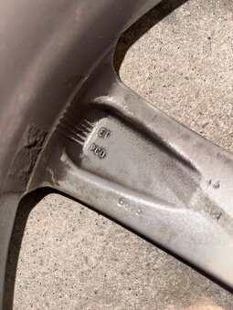 Kola audi R19 original - 9