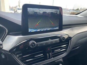 FORD KUGA 2,5 HYBRID - 9