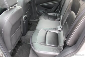 Nissan Qashqai 2.0 dCi, 4x4, n-tec, KAMERA - 9