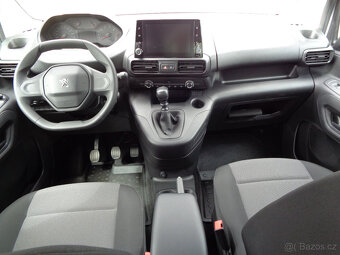 PEUGEOT RIFTER 1.2i KOUPENO ČR,1.MAJITEL, NAJETO 5 000 KM - 9