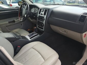 Chrysler 300C 3.0CRDi AUTOMAT - 9