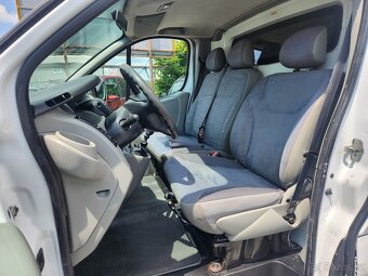 Renault Trafic 2.0 DCi 115 PS Long 2009 klima, 2x klíč - 9