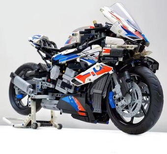STAVEBNICE Technic 42130 BMW M 1000 RR (náhrada) - 9