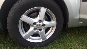 Ford Focus II - 1,6 benzin, 74kW - 9