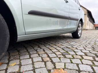 Škoda Fabia 2 1.6 tdi 77kw facelift combi super stav výbava - 9