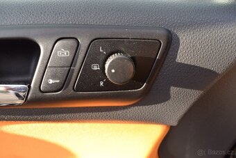 Volkswagen Polo 1,4 i CROSS,SUPER STAV - 9