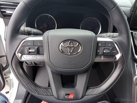 Land Cruiser LC 300 GR SPORT 3,3L TD, SLEVA - 9