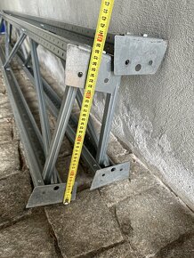 Masivní kovový regál například na kola / pneumatiky - 9