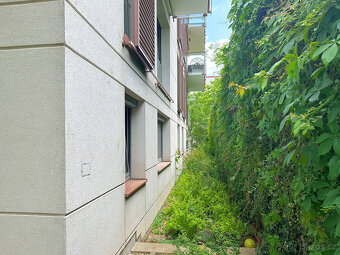 Prodej luxusního mezonetového bytu 4+kk, 99 m² + sklep, Koru - 9