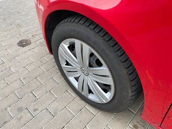 VW Golf kombi 1.6 TDI, 77 kW, r. 2012, klima, nová STK - 9