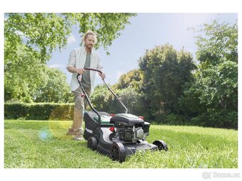 Nová, nevybalená benzínová sekačka na trávu PBRM 39 C2 - 9