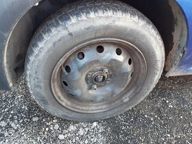Dacia Logan 1,4i 55kW 2005 - krasna, JEZDI, DILY - 9