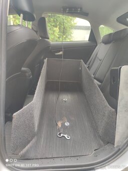 Toyota Prius 1.8 hybrid pohon přestavba invalida naviják ZTP - 9