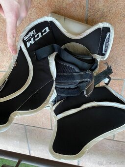 Lapačka a vyrážečka CCM - 9