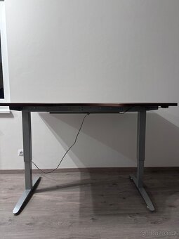 ELEKTRICKY VÝŠKOVĚ NASTAVITELNÝ STŮL - 9