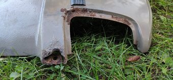 Pravý blatník škoda 105l 120l 130l - 9