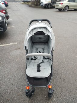 Sportovní kočárek - 9