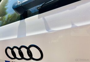 Znak na vozy(Logo na vozy Audi ) Černá , Chromová - 9