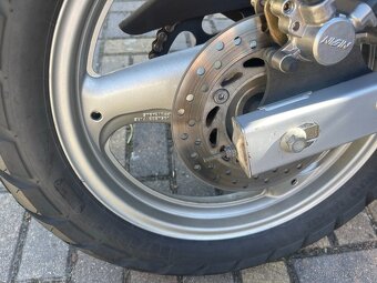 Honda Varadero - 125 - 2005 - 9