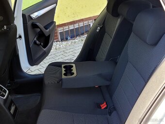 Škoda Octavia, 2,0 TDI 135kW 4x4 DSG málo najeto - 9