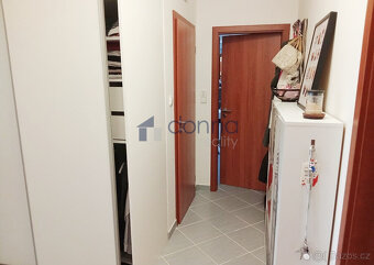 Pronájem bytu 2+kk, 56m2 + terasa a lodžie, ul. Zakšínská, P - 9