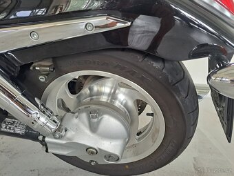 Honda VTX 1800 - 9