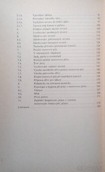 Kniha Práce s motorovou pilou. - 9