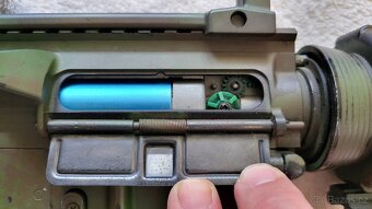 elektrická airsoftová zbraň M4A1 G&G s příslušenstvím - 9