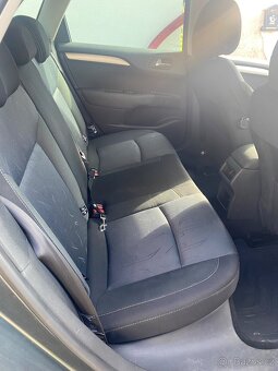 Citröen C4 1.6 Vti Benzín + LPG 88Kw - 9