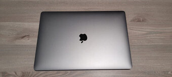 Macbook Pro 15.4" TB/I7 2.9GHZ/16GB RAM/512GB SSD/CZ/BAT - 9