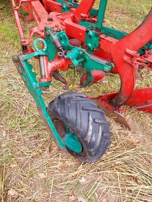 Pluh Kverneland EG 100 otočny (lemken es 6 85 kuhn variopal) - 9