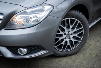 Mercedes-Benz B trieda 180, 90KW - 9