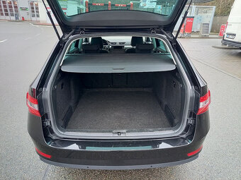 Škoda Superb, 2.0TDi DSG-Navi-LED - 9