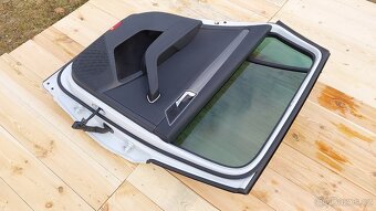 Škoda Superb III – Dveře LZ combi - 9