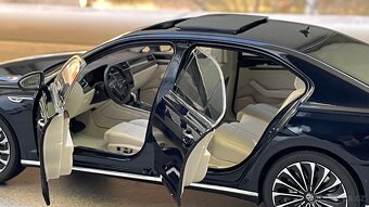 Volkswagen Phideon Paudi 1:18 - 9