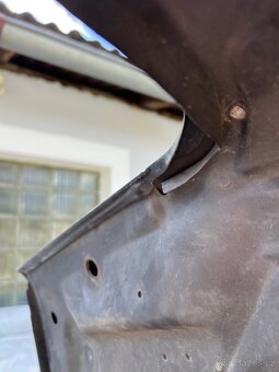 Kapota bmw e38 - 9
