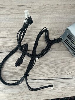 Prodám základní desku LGA 1200 + 500W Gold zdroj v HP case - 9