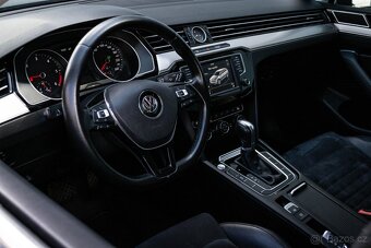 Volkswagen Passat Variant 2.0 TDI BMT Highline DSG - 9