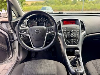 Opel Astra J 1.7 CDTI,96KW Sports Tourer - 9