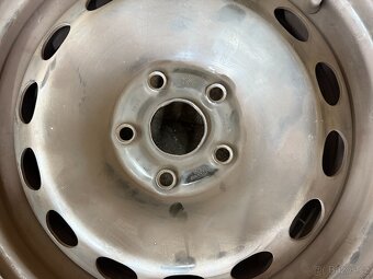 SADA DISKŮ 5x112 5Q0601027AK 61/2Jx16H2 ET46 205/55 R16 - 9